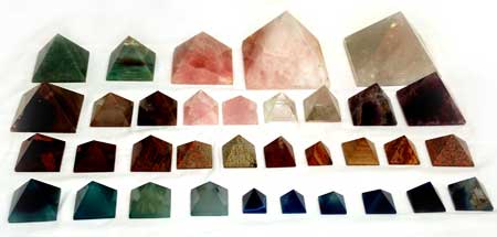 Manufacturers Exporters and Wholesale Suppliers of Gemstone Pyramids New Delhi Gujarat